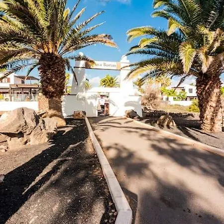 Casa Patty, Piscinas Climatizadas, Primera Linea Costa Teguise Exterior photo